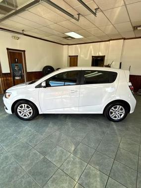 2020 Chevrolet Sonic FWD Hatchback 1FL 5-Door