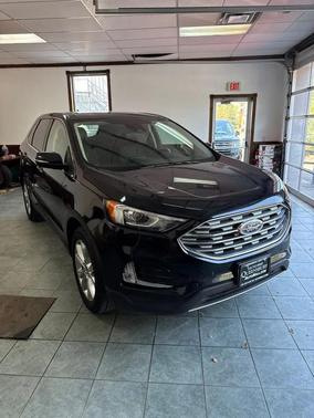 2022 Ford Edge Titanium