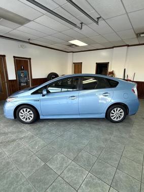 2013 Toyota Prius Plug-in Base