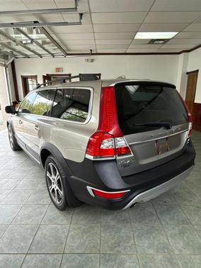 2015 Volvo XC70 T6