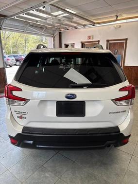 White 2021 Subaru Forester Premium