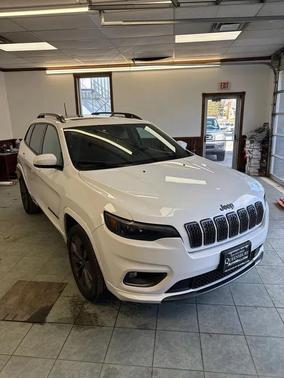 White 2020 Jeep Cherokee High Altitude