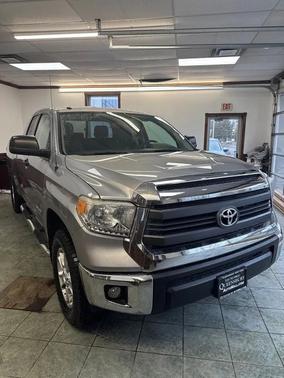 2015 Toyota Tundra SR5