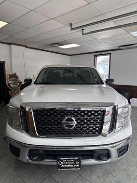 2018 Nissan Titan SV