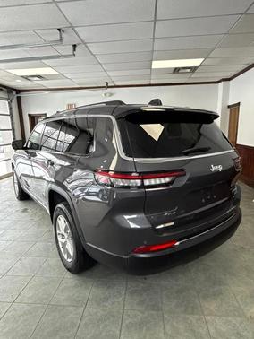 2023 Jeep Grand Cherokee L Laredo