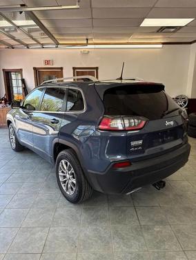 Blue 2019 Jeep Cherokee Latitude Plus