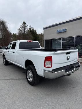 2022 RAM 2500 Tradesman Crew Cab 4x4 8' Box