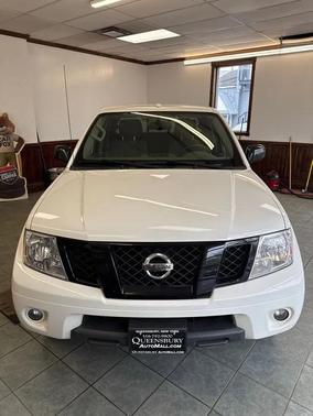 White 2018 Nissan Frontier SV