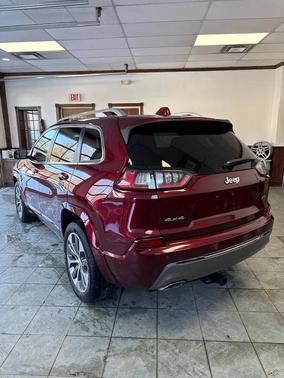 2019 Jeep Cherokee Overland
