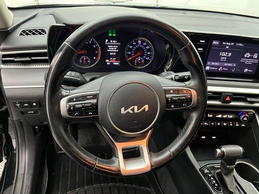 2022 Kia K5 LXS