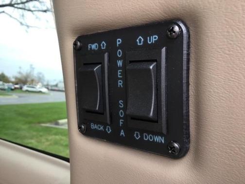 Photo 5 of 32 of 2021 GMC Savana 2500 Work Van