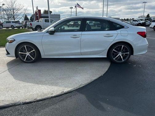 2022 Honda Civic Touring