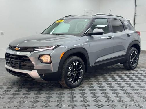 Sterling Gray Metallic 2023 Chevrolet Trailblazer LT