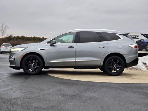 2024 Buick Enclave Essence AWD
