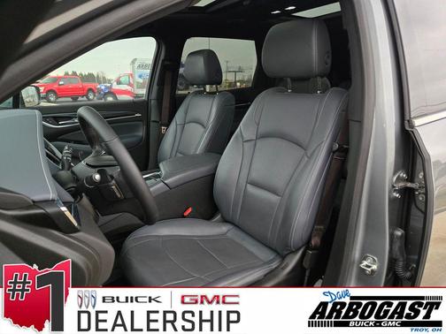 2024 Buick Enclave Essence AWD