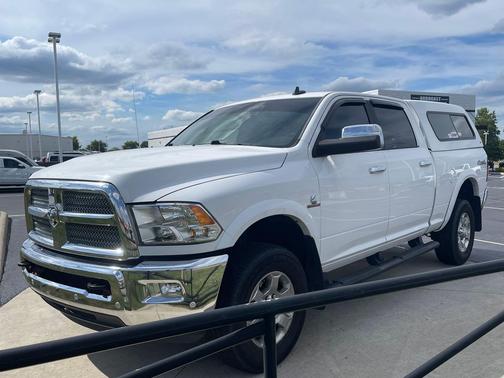 Bright White Clearcoat 2018 RAM 2500 Big Horn Crew Cab 4x4 6'4' Box