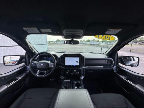 Agate Black Metallic 2024 Ford F-150 XLT