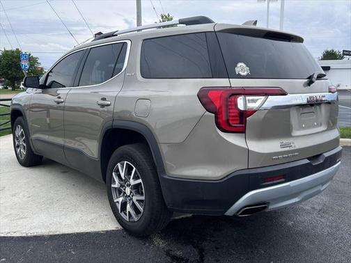 2022 GMC Acadia FWD SLT