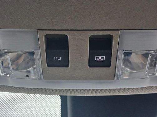 2014 Lincoln MKX Base