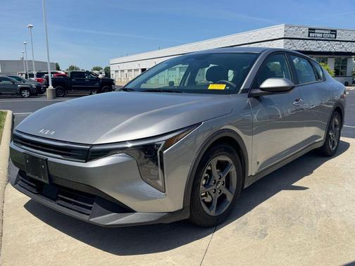 Steel Gray 2025 Kia K4 LXS