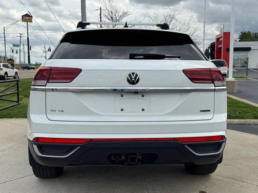 2022 Volkswagen Atlas Cross Sport 3.6L V6 SE w/Technology
