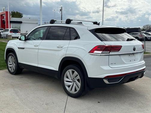 2022 Volkswagen Atlas Cross Sport 3.6L V6 SE w/Technology