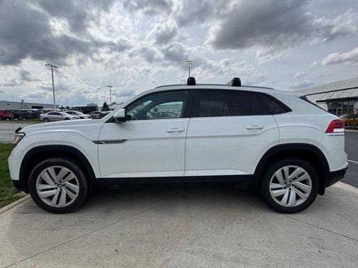 2022 Volkswagen Atlas Cross Sport 3.6L V6 SE w/Technology