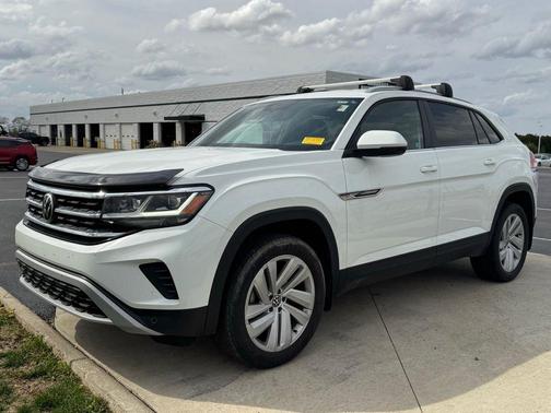 2022 Volkswagen Atlas Cross Sport 3.6L V6 SE w/Technology