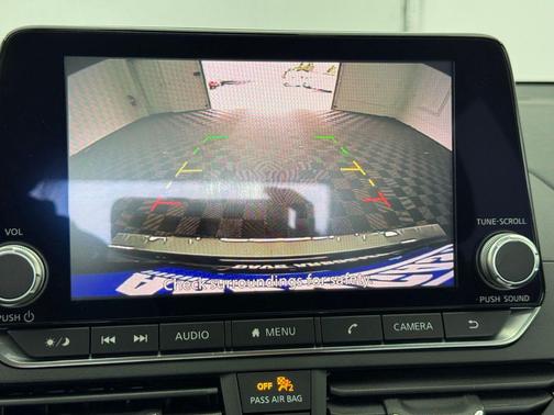 Deep Blue Pearl 2022 Nissan Altima SR FWD