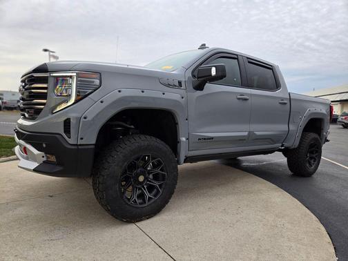 2025 GMC Sierra 1500 AT4