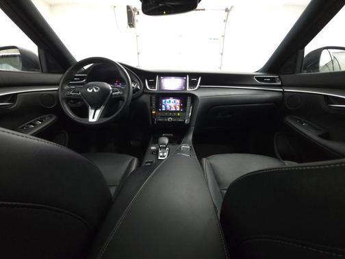 2023 INFINITI QX55 LUXE