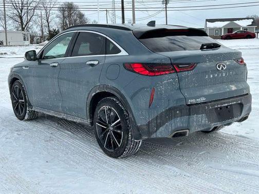2023 INFINITI QX55 LUXE