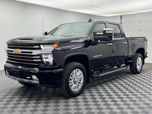 Black 2022 Chevrolet Silverado 2500 High Country
