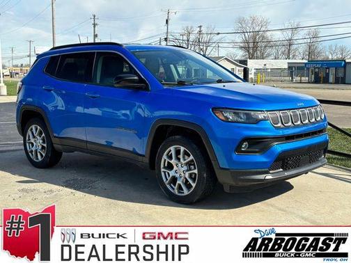 2022 Jeep Compass Latitude Lux