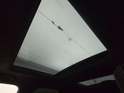 2023 Land Rover Discovery P300 S R-Dynamic