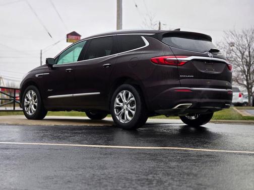 2021 Buick Enclave FWD Avenir