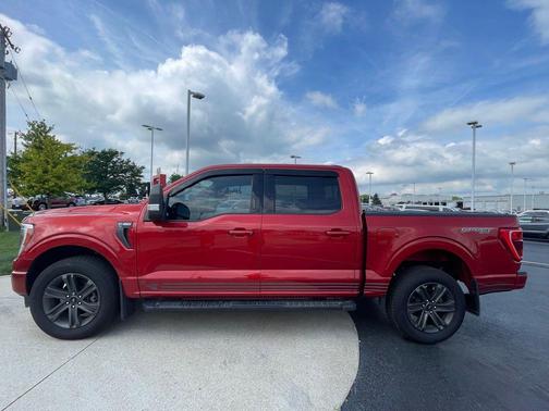 Hot Pepper Red Metallic Tinted Clearcoat 2023 Ford F-150 XLT