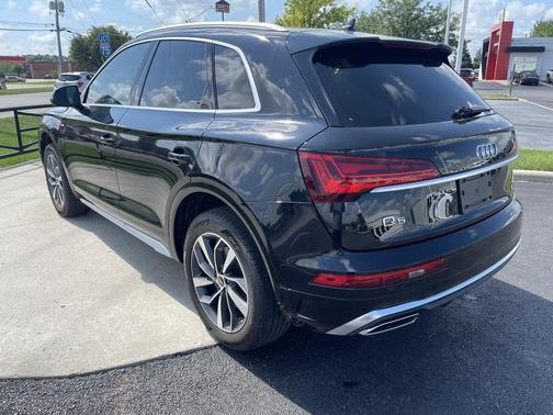 2022 Audi Q5 45 S line Premium