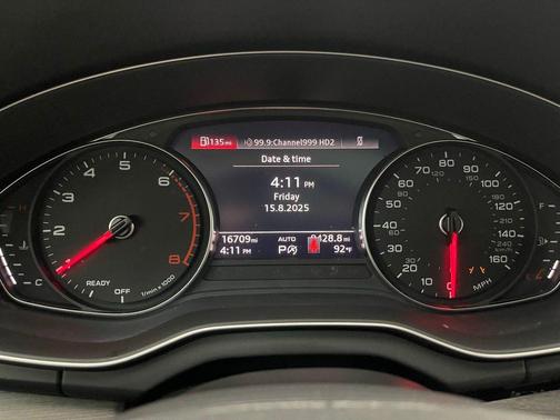 2022 Audi Q5 45 S line Premium