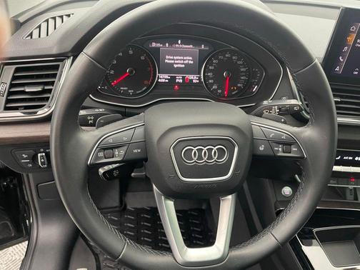 2022 Audi Q5 45 S line Premium