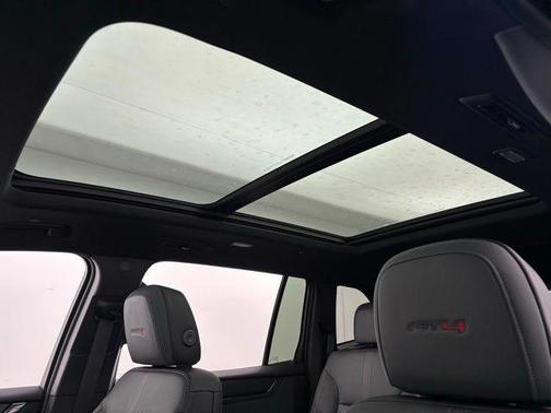 2026 GMC Acadia AT4 AWD