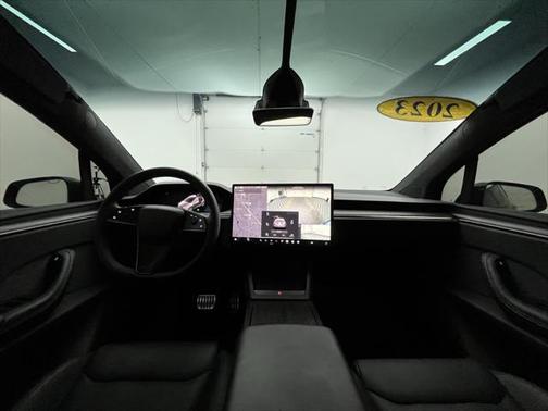 2023 Tesla Model X Standard Range