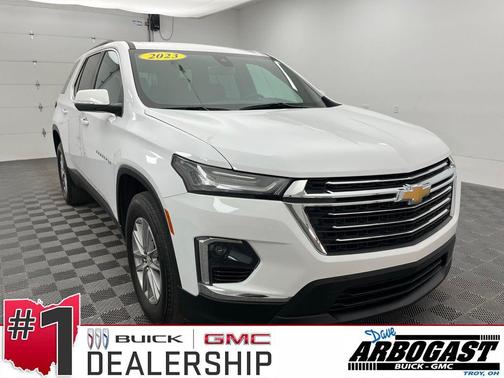 2023 Chevrolet Traverse LT Cloth