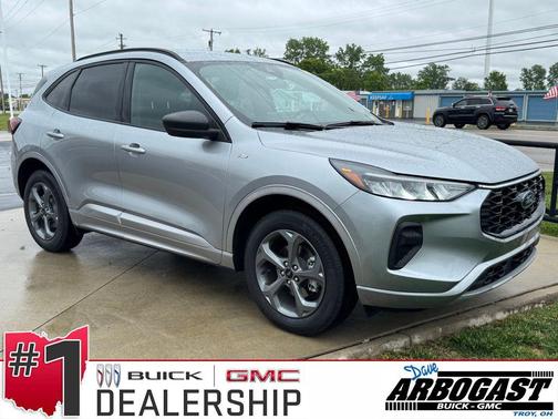 Iconic Silver Metallic 2024 Ford Escape ST-Line