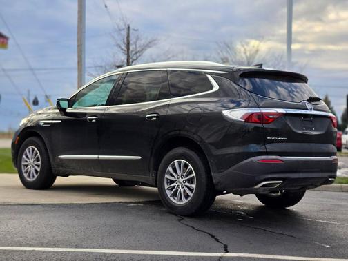 2024 Buick Enclave Essence FWD