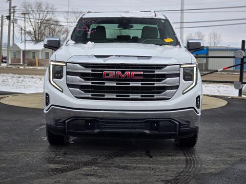 2025 GMC Sierra 1500 SLE