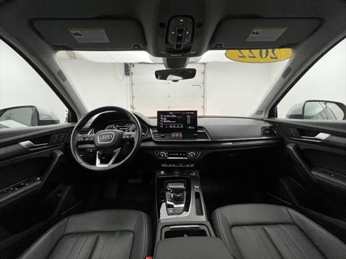 2022 Audi Q5 40 Premium Plus