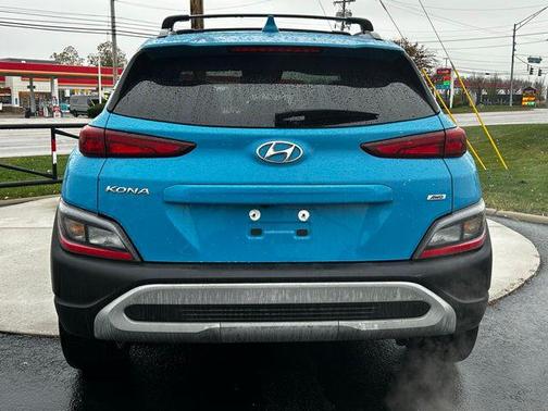 2022 Hyundai KONA SEL