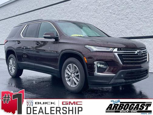 Black Cherry Metallic 2023 Chevrolet Traverse LT Cloth