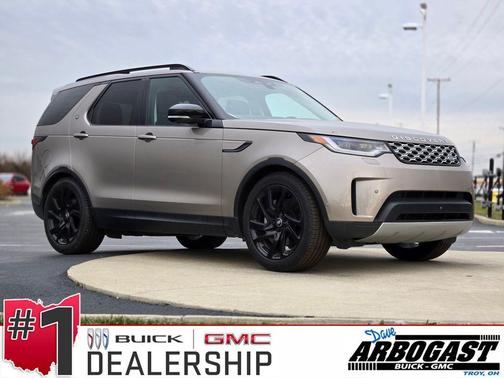 2024 Land Rover Discovery P300 S
